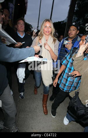 Cameron Diaz les célébrités arrivent pour le vs LA Lakers Miami Heat match de basket-ball au Staples Center. Los Angeles, Californie - 25.12.10 Banque D'Images