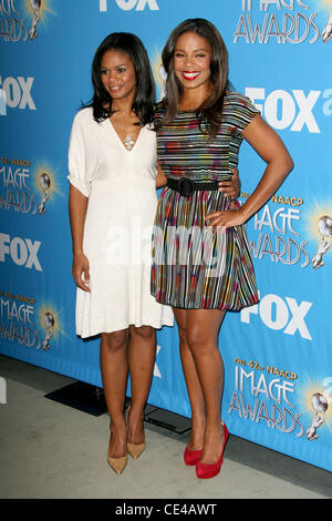 Kimberly Elise et Sanaa Lathan 42e remise des prix de l'image conférence de presse d'annonces et de mise en candidature, qui a eu lieu au Paley Center for Media à Beverly Hills, Los Angeles, Californie - 12.01.11 Banque D'Images