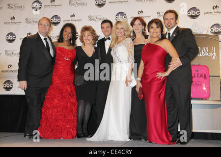 Marc Cherry, Debbye Turner Joy Behar, Bell, Tony Dovolani, Teresa Scanlan, Marilu Henner, Taryn Rose, Mark Wills Miss America 2011 Conférence de presse au Planet Hollywood Resort and Casino Las Vegas, Nevada - 15.01.11 Banque D'Images