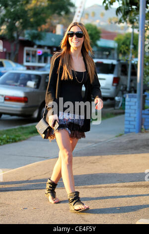 Audrina Patridge de filmer une scène d'audrina's new reality show, à la maison d'hôtes à Los Feliz. Los Angeles, Californie - 24.01.11 Banque D'Images