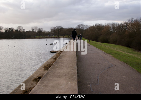 Aldenham Reservoir, Elstree, Hertfordshire, Angleterre, construit par les prisonniers français de la guerre napoléonienne, 1795 Banque D'Images