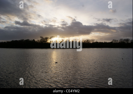 Aldenham Reservoir, Elstree, Hertfordshire, Angleterre, construit par les prisonniers français de la guerre napoléonienne, 1795 Banque D'Images