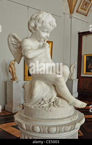 La Russie, Saint-Pétersbourg, Musée de l'Ermitage, Cupidon statue par Étienne Maurice Falconet (1757 env.) Banque D'Images