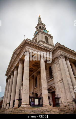 St Martin in the Fields sur Trafalgar Square London Banque D'Images