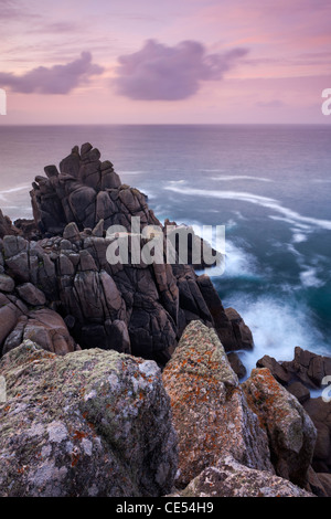 Ciel au-dessus de l'aube point près de Hella Porthgwarra, Cornwall, Angleterre. L'automne (septembre) 2011. Banque D'Images
