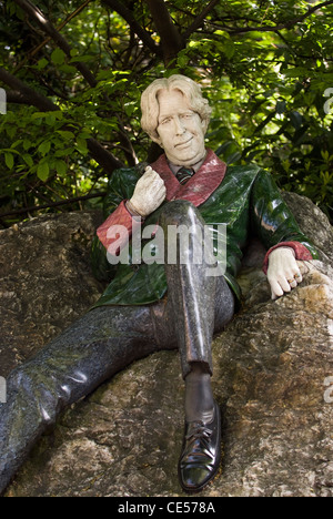 Statue d'Oscar Wilde, Merrion Square Park, Dublin Banque D'Images