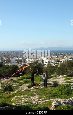 Lundi, à nettoyer la colline Filopappou, Athènes, Attique, Grèce Banque D'Images