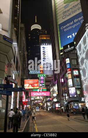 Vue générale de lan kwai fong de nuit à Hong Kong Hong Kong Chine Asie d'Aguilar st Banque D'Images