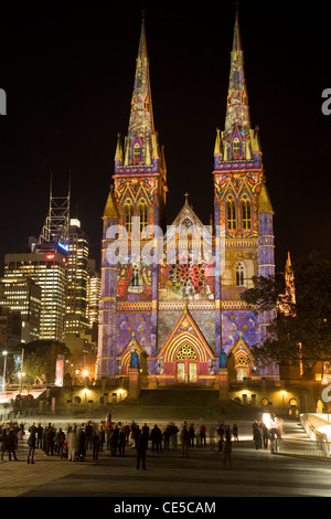 Au cours de la cathédrale St Mary de Sydney Festival Vive la Nouvelle-Galles du Sud Australie Banque D'Images