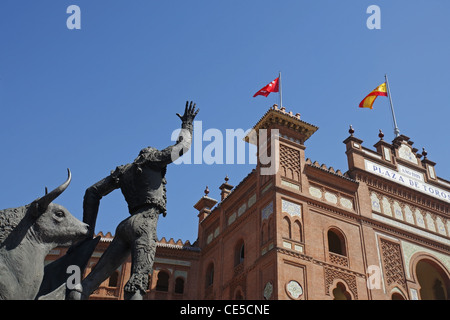 Statue de torero espagnol José Cubero, la Plaza de Toros de Las Ventas à Madrid, Espagne Banque D'Images