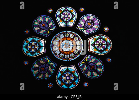 Vitrail à l'Église ; Kodaikanal ; Tamil Nadu Inde ; Banque D'Images