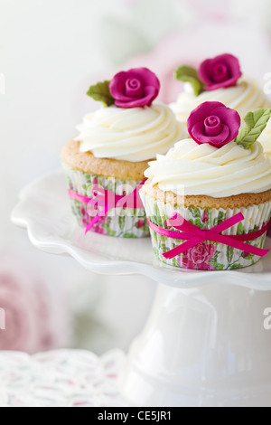 Cupcakes roses Banque D'Images