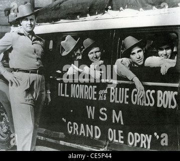 BILL MONROE (1911-1996) photo promotionnelle de musicien Bluegrass nous troisième de gauche sur 1940 Banque D'Images