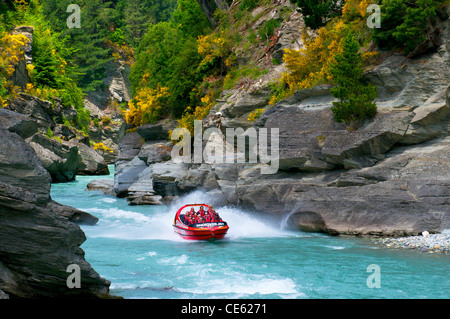 Bateau à réaction sur la Shotover river Queenstown Banque D'Images