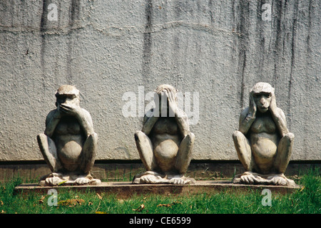 La célèbre Gandhi Ashram Sabarmati ; les singes à Ahmedabad Gujarat ; Inde ; Banque D'Images