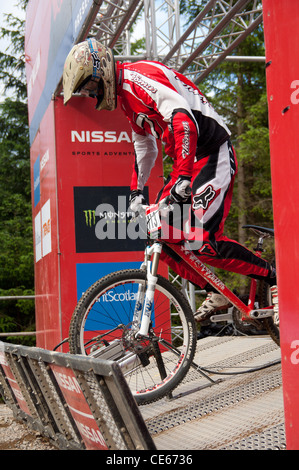 Cross 4X UCI début de la coupe du monde de vélo de montagne Fort William Nevis Range rave Banque D'Images