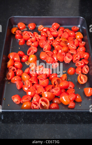 Tomates italiennes, hachées ou préparés, prêts pour le four Banque D'Images