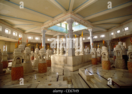 Intérieur du temple de Shikharji Jain ; Temple de Jain ; Shikarji ; collines de Parasnath ; Giridih ; Jharkhet ; Bihar ; Inde ; Asie Banque D'Images