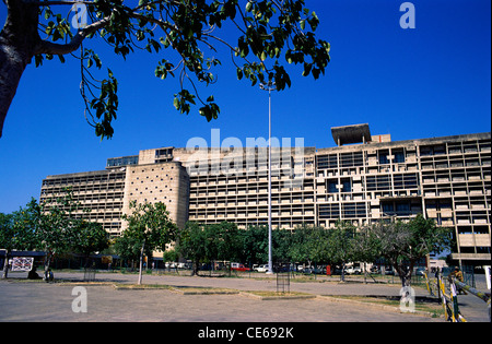 Bâtiment du Secrétariat ; le Corbusier ; Bâtiment du Gouvernement ; Chandigarh ; territoire de l'Union ; UT ; Inde ; Asie Banque D'Images