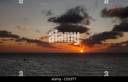 Lever du soleil sur la mer Banque D'Images