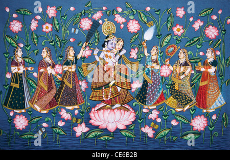 Radha Krishna ras leela dansant sur fleur de lotus avec sakhis peinture miniature sur papier Banque D'Images