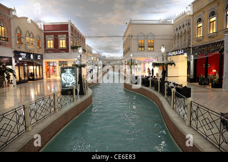 À l'intérieur de l'Villaggio Mall Shopping Center à Doha, Qatar Banque D'Images