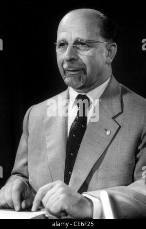 Adresse actuelle de la télévision le président du conseil d'état la RDA Walter Ulbricht le 30 décembre 1961 pour la fin de l'année. Banque D'Images