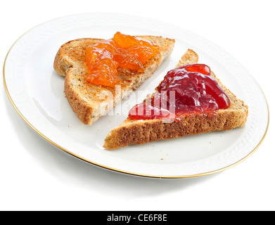 Toasts avec de la confiture sur une assiette Banque D'Images