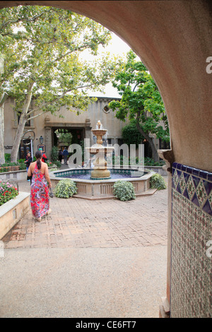 USA, Arizona, Sedona, Tlaquepaque Outdoor Mall. Banque D'Images