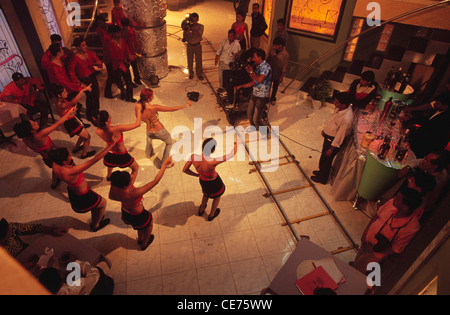 84675 SOA : Tournage de la télévision indienne soap opera série Kyunki Saans Bhi Kabhi Bahu Thi inde Banque D'Images