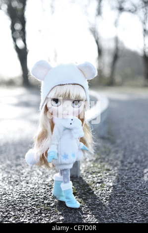 Takara Neo Blythe doll (Rune de glace) dans son costume original outdoor Banque D'Images