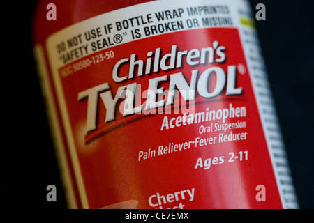 Tylenol pour enfants sous forme liquide. Banque D'Images