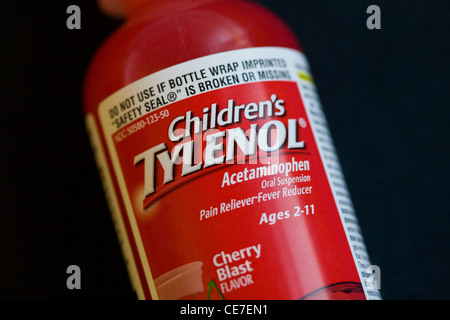 Tylenol pour enfants sous forme liquide. Banque D'Images