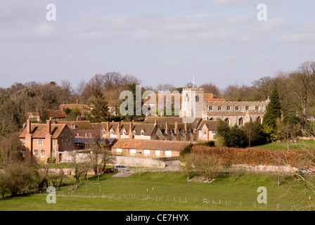 Ewelme - Chiltern Hills village - l'église St Mary - hospices - école date de C15 - don de bienfaisance. Banque D'Images