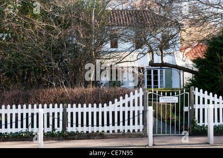 Chalet à Pickwick pittoresque village 76200, le sud de Londres. Banque D'Images