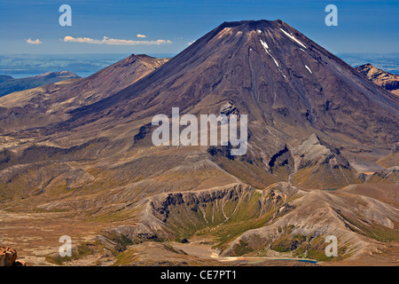 Mt Ngauruhoe, Skifield whakapapa, Mt Ruapehu, Tongariro National Park, site du patrimoine mondial, l'Île du Nord, en Nouvelle-Zélande. Banque D'Images