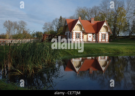Chalet de l'automne. Luke manor en Estonie Banque D'Images