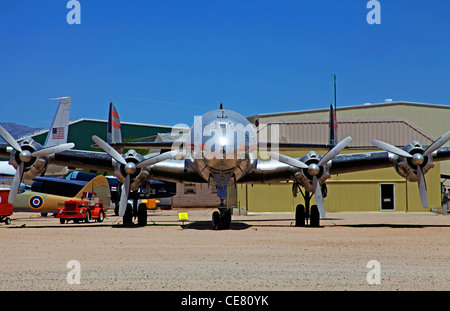 Une Trans World Airlines L-1049 Constellation au Pima Air Museum Banque D'Images