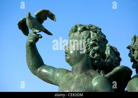 Statue dans les jardins du Château de Versailles, France Banque D'Images