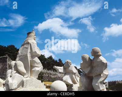Rencontre de deux mondes. Monument en 1993, Picallo Magin. Baiona. La Galice. L'Espagne. Banque D'Images