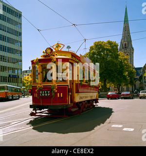 Boucle de la ville tram et la Cathédrale de Christchurch ile sud Nouvelle Zelande Banque D'Images