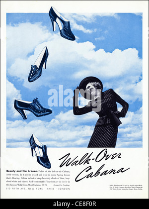 Annonce de pleine page originale vers 1938 dans American Mesdames mode magazine advertising CABANA womens shoes Banque D'Images