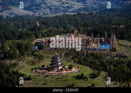 Photographie aérienne du centre de retraite bouddhiste Odiyan le Comté de Sonoma, en Californie Banque D'Images