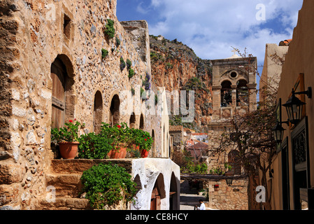 L'allée centrale de Monemvasia, celui qui va de l'entrée du château, à sa place principale. Péloponnèse, Grèce. Banque D'Images