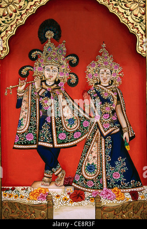 BDR 80572 : Radha Krishna Miniature sur papier gaufrage doré Banque D'Images