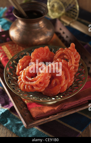 Jalebi dessert sucré ou de l'Inde Asie Banque D'Images