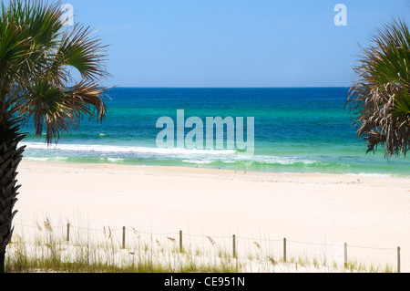 Photographie de l'eaux bleues-vertes de la côte du golfe de Floride. Banque D'Images