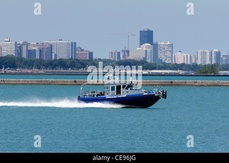 L'Unité maritime de la police de Chicago de patrouilleur rapide. Banque D'Images