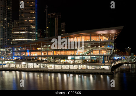 Vancouver Convention Centre de nuit, ville de Vancouver, Colombie-Britannique, Canada, 2011 Banque D'Images