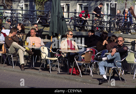 Café en plein air le long de Prinsengracht. Amsterdam, Hollande. Banque D'Images